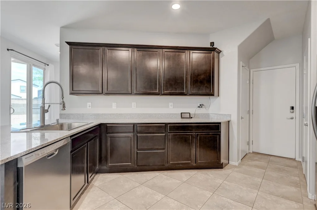9307 Roadmaster, Las Vegas, NV 89178