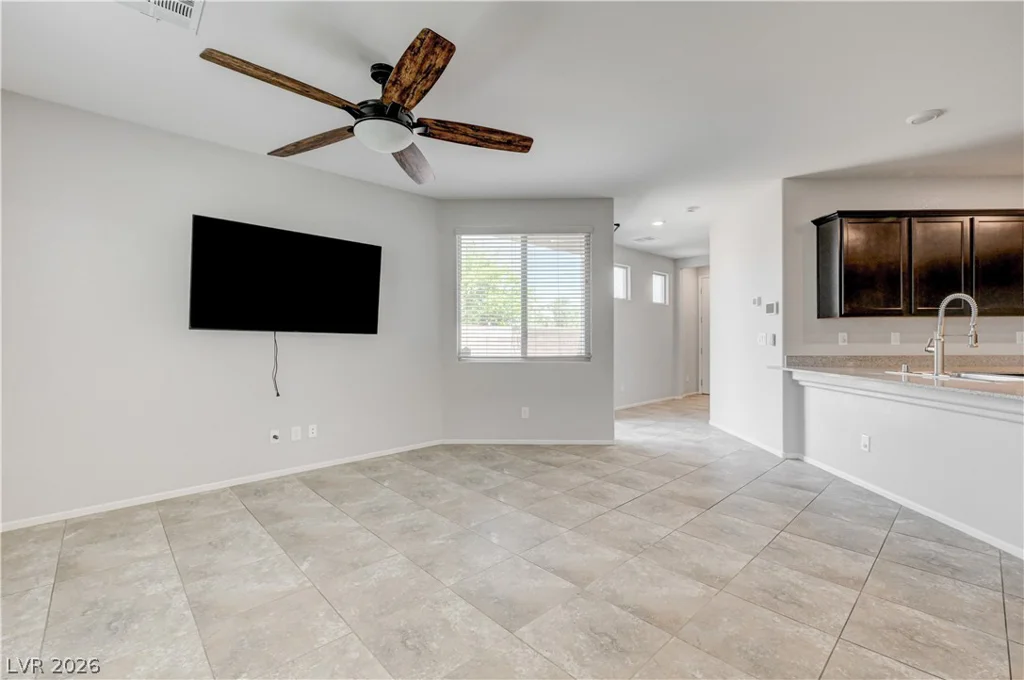 9307 Roadmaster, Las Vegas, NV 89178