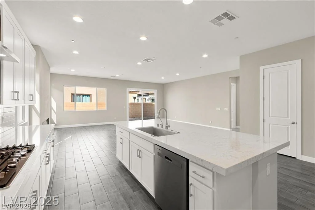 851 Klamath Springs, Henderson, NV 89011