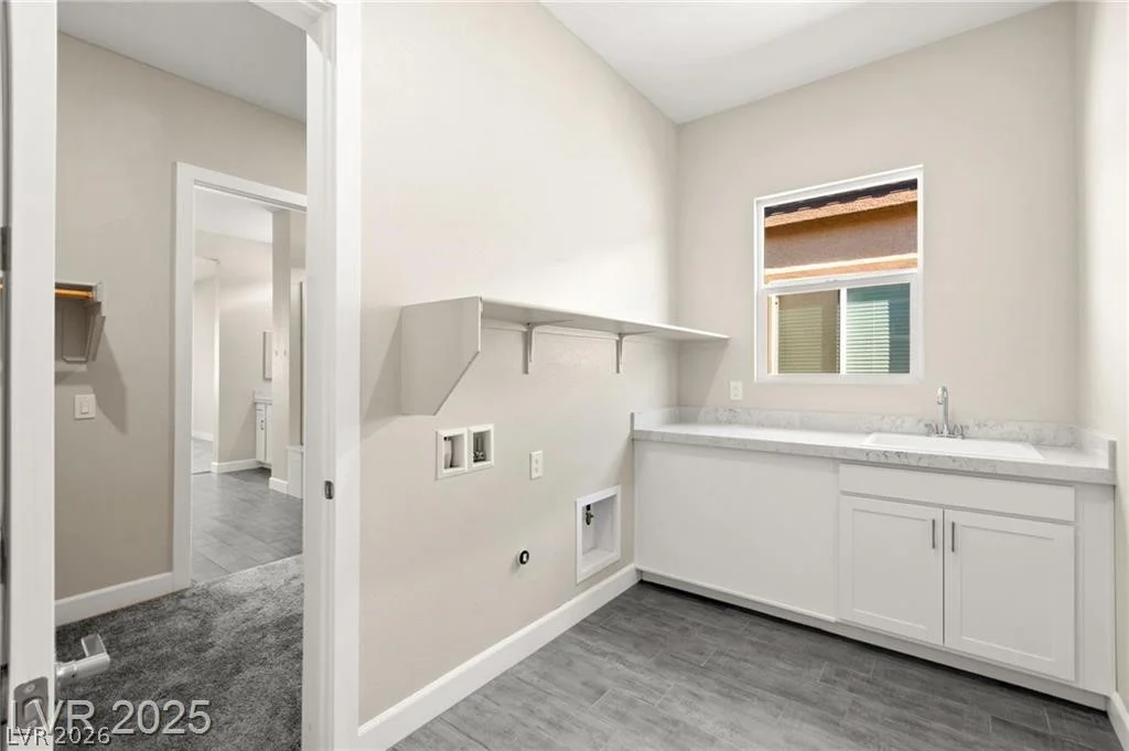 851 Klamath Springs, Henderson, NV 89011
