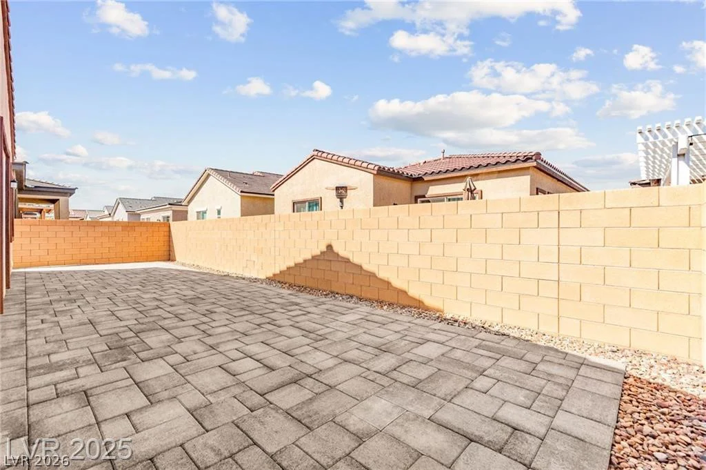 851 Klamath Springs, Henderson, NV 89011
