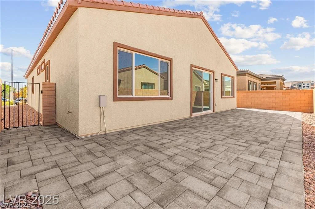 851 Klamath Springs, Henderson, NV 89011