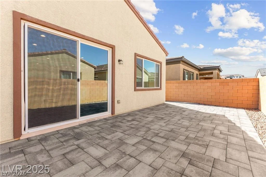 851 Klamath Springs, Henderson, NV 89011