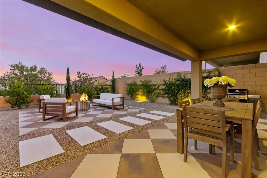 10447 Vanhoy Crest, Las Vegas, NV 89166