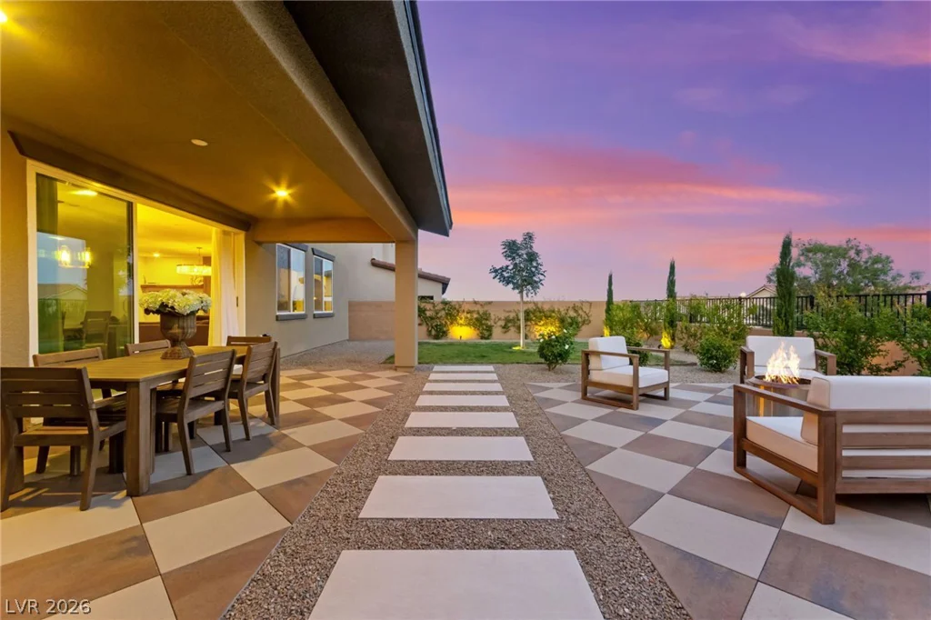 10447 Vanhoy Crest, Las Vegas, NV 89166