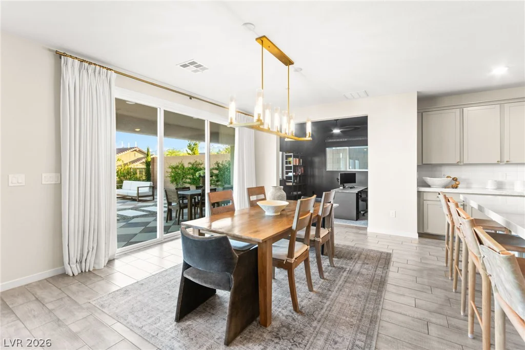 10447 Vanhoy Crest, Las Vegas, NV 89166