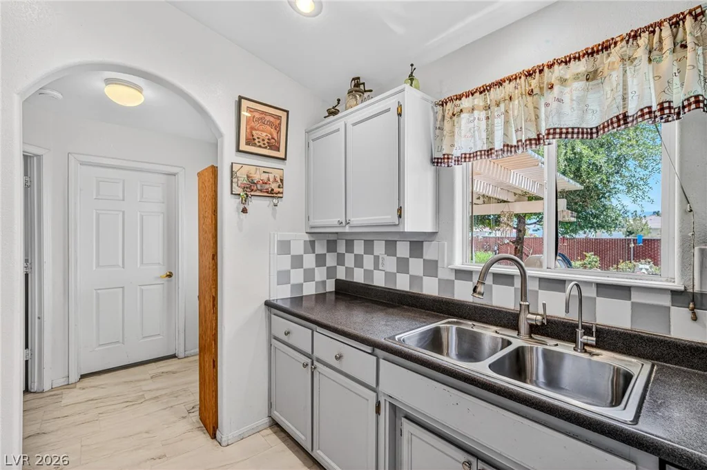 2901 Blagg, Pahrump, NV 89048