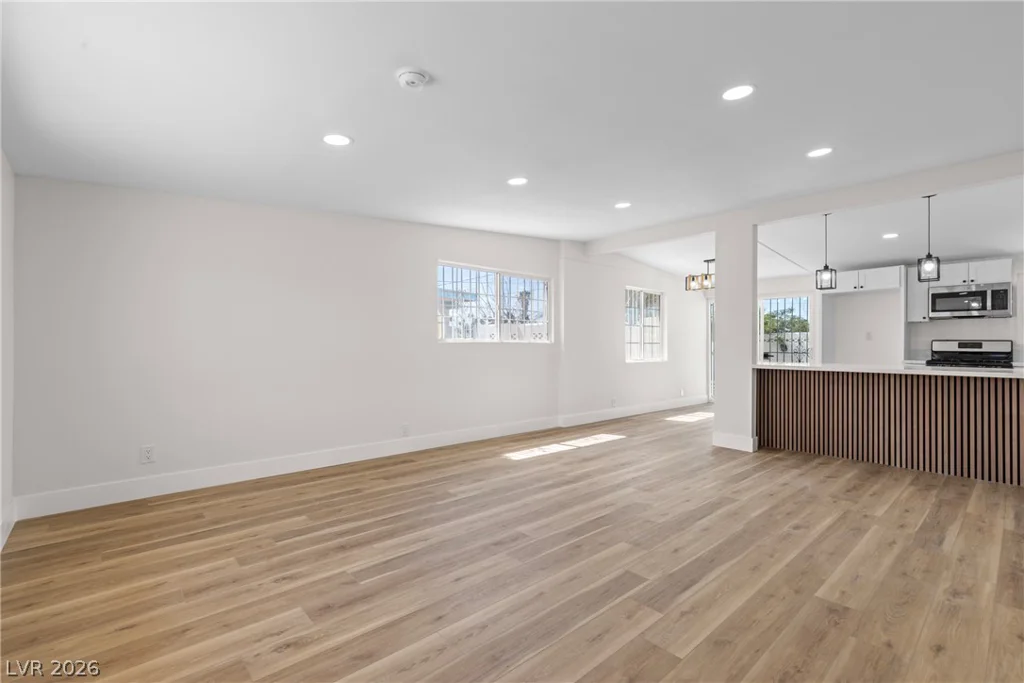 1612 Palora, Las Vegas, NV 89169