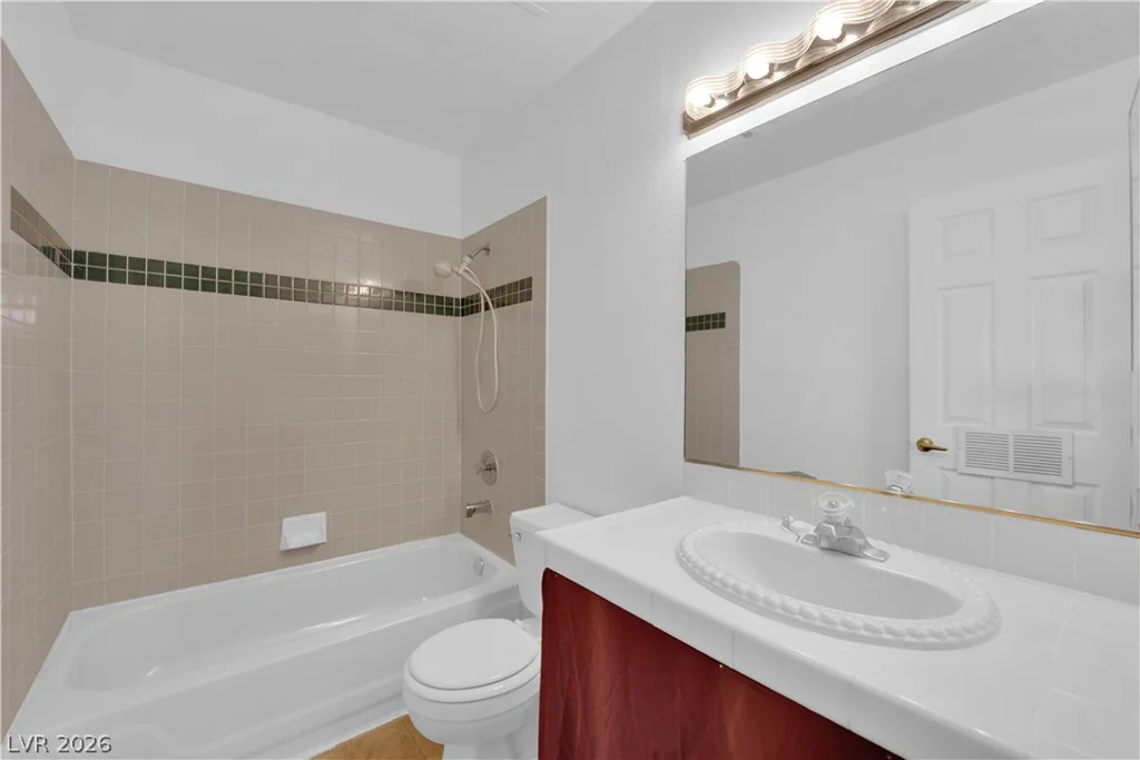 1600 Torrey Pines, Las Vegas, NV 89108