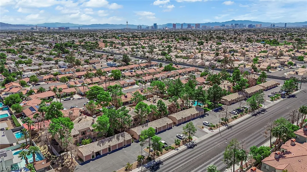 1600 Torrey Pines, Las Vegas, NV 89108