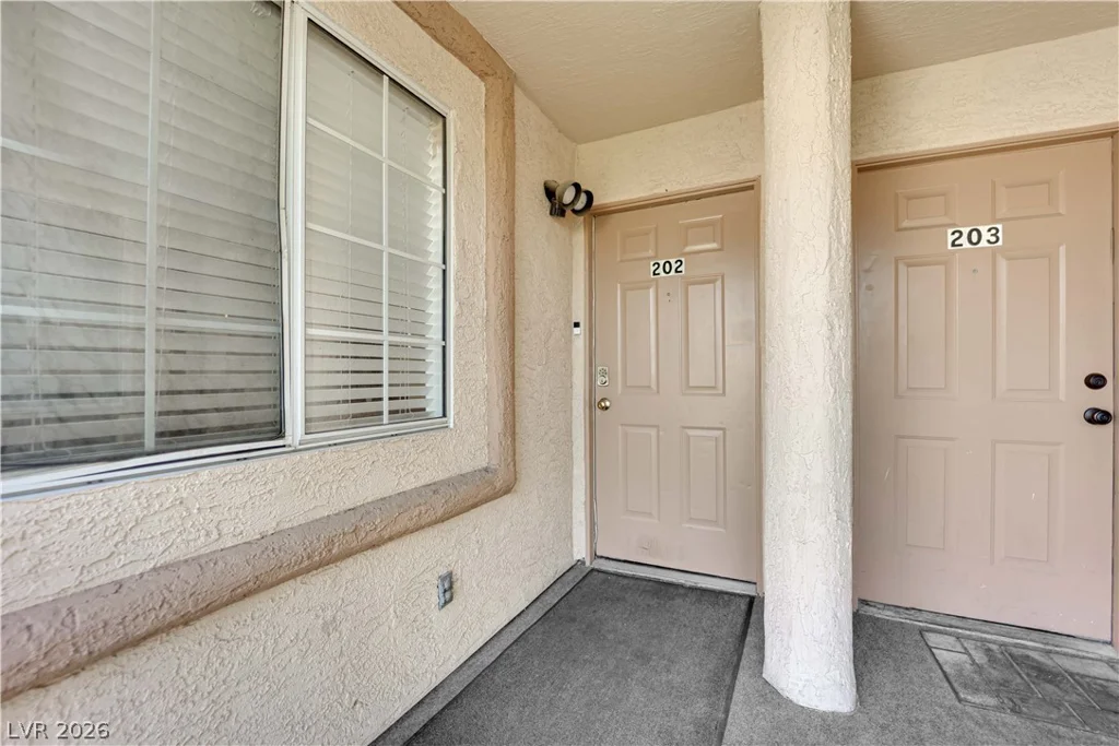 1600 Torrey Pines, Las Vegas, NV 89108