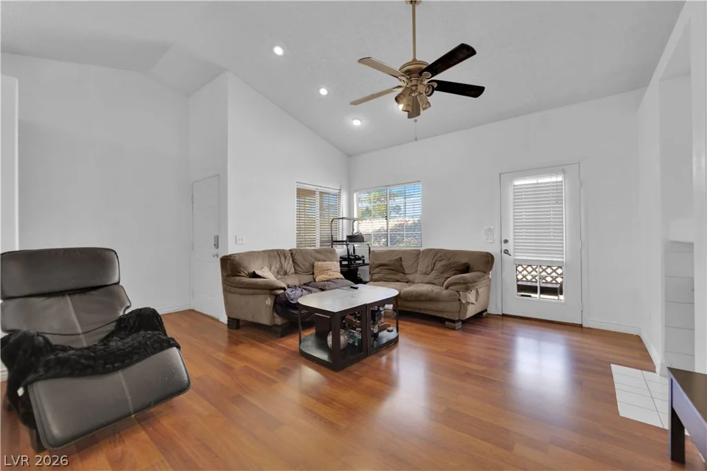 1600 Torrey Pines, Las Vegas, NV 89108