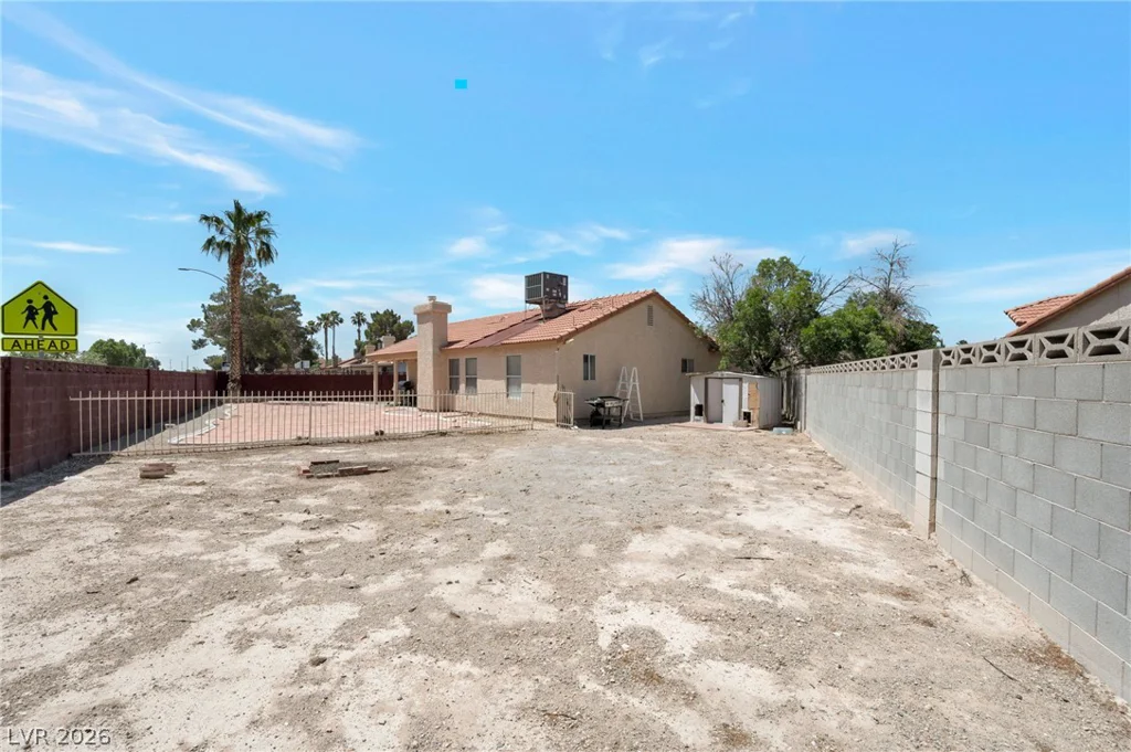 2916 Drury, Las Vegas, NV 89108