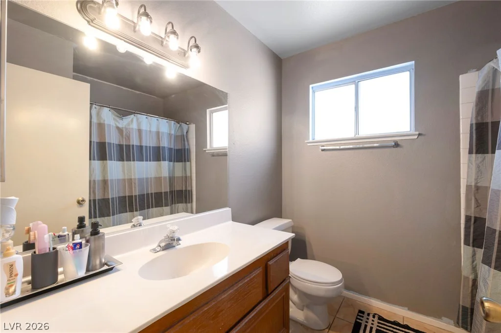 2916 Drury, Las Vegas, NV 89108