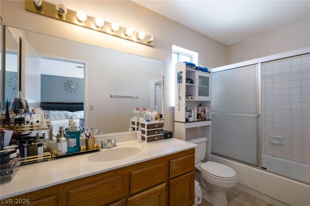 2916 Drury, Las Vegas, NV 89108