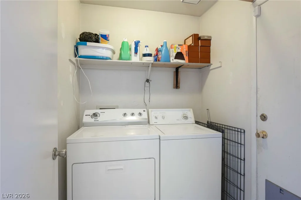 2916 Drury, Las Vegas, NV 89108