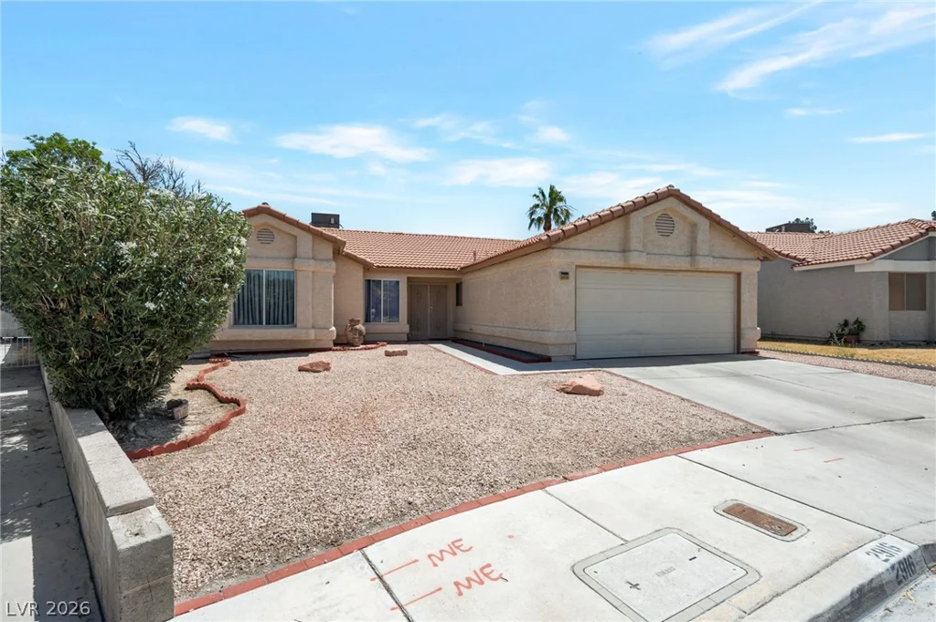 2916 Drury, Las Vegas, NV 89108