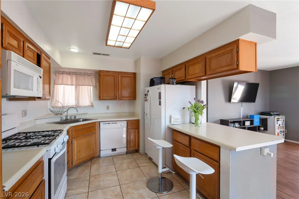 2916 Drury, Las Vegas, NV 89108