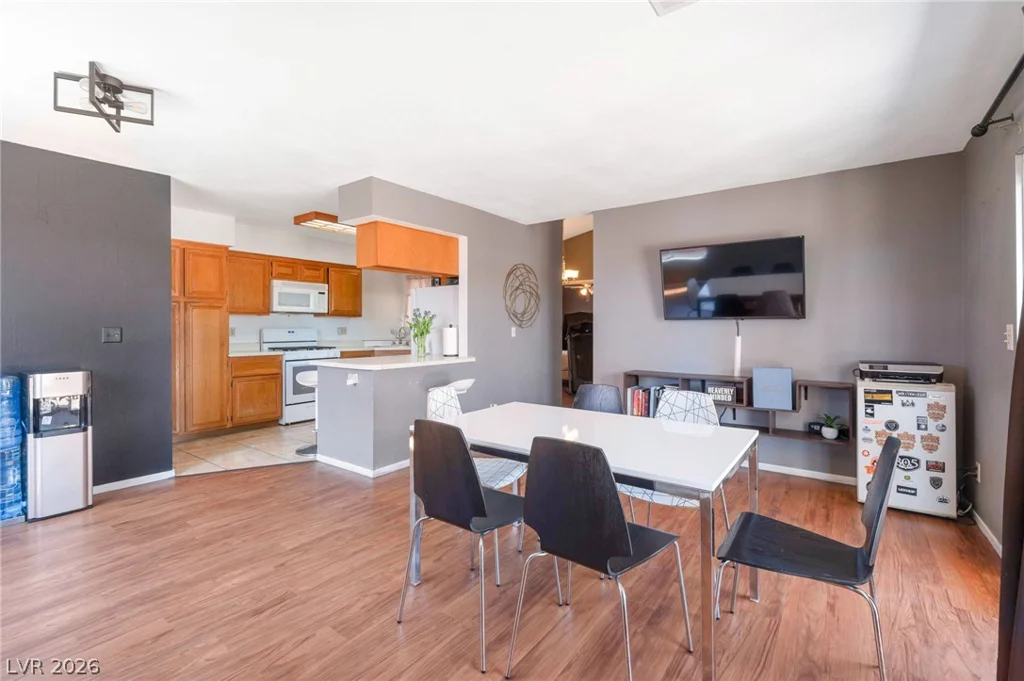 2916 Drury, Las Vegas, NV 89108