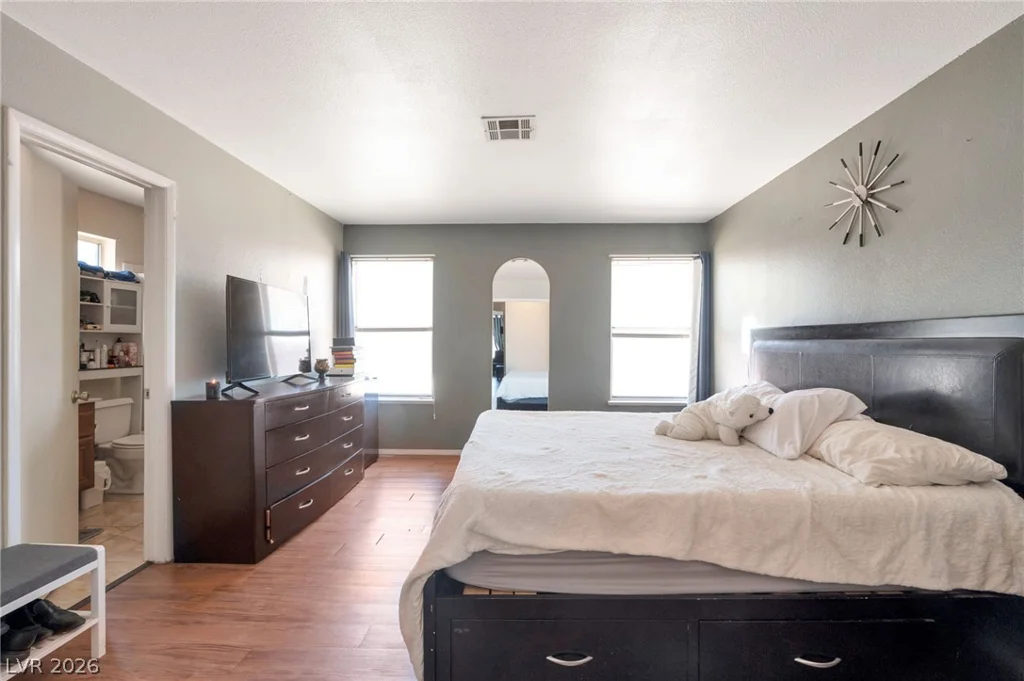 2916 Drury, Las Vegas, NV 89108