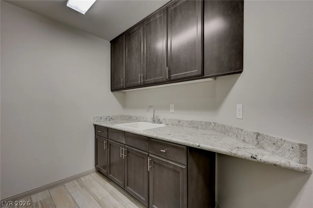 5952 Brimstone Hill, Las Vegas, NV 89141