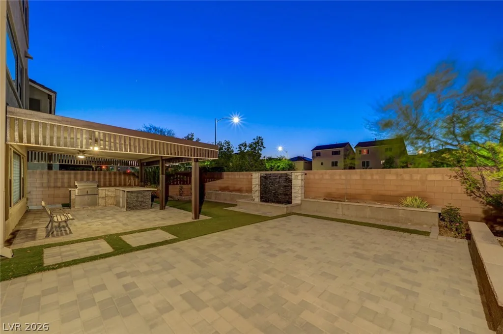 5952 Brimstone Hill, Las Vegas, NV 89141