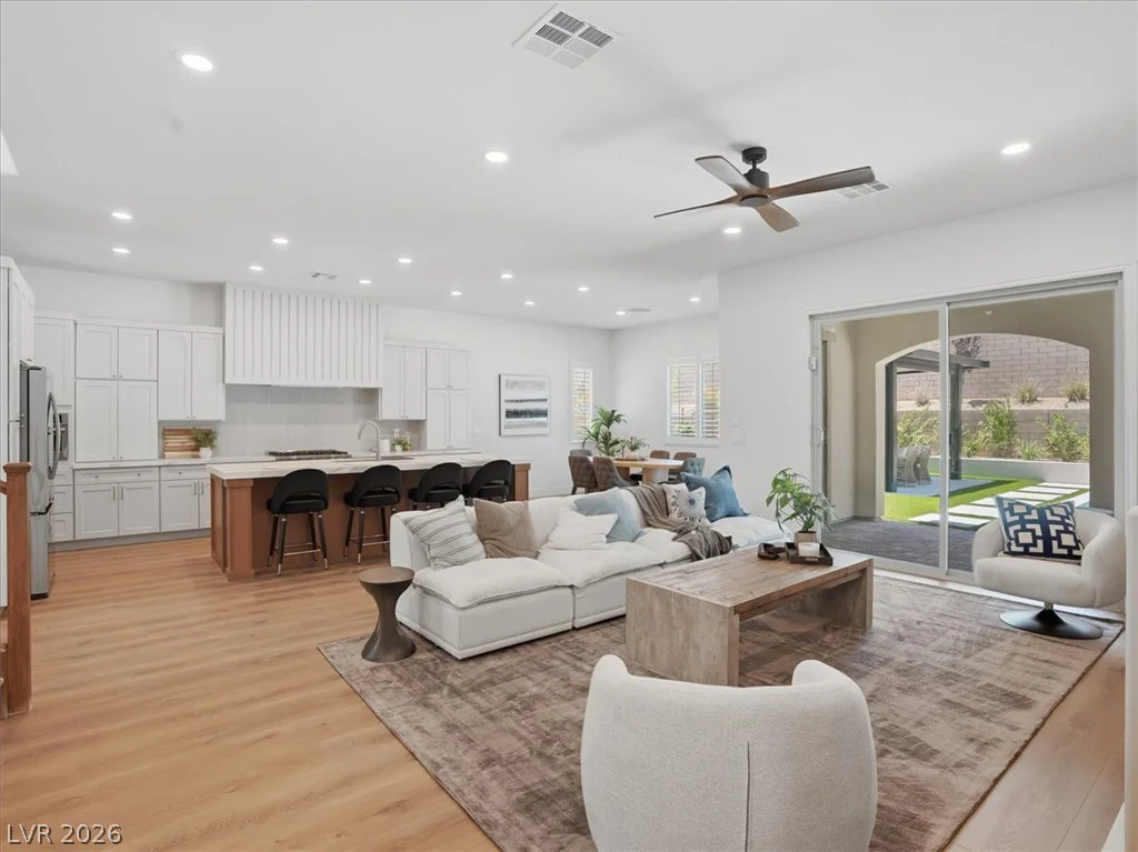 363 Molinetto, Las Vegas, NV 89138