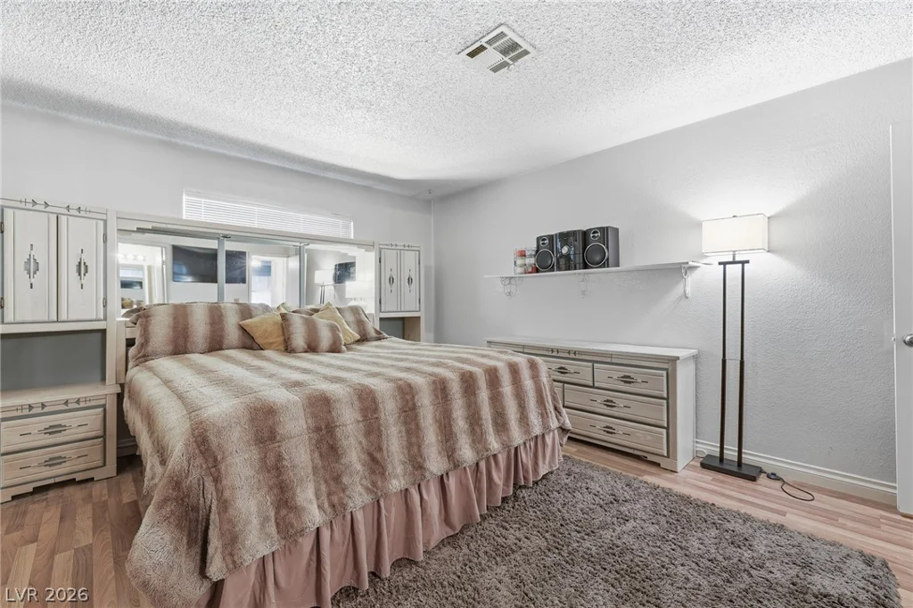 7940 Decker Canyon, Las Vegas, NV 89128