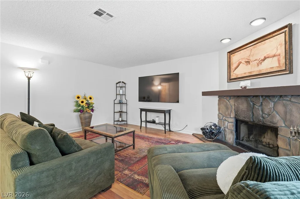 7940 Decker Canyon, Las Vegas, NV 89128