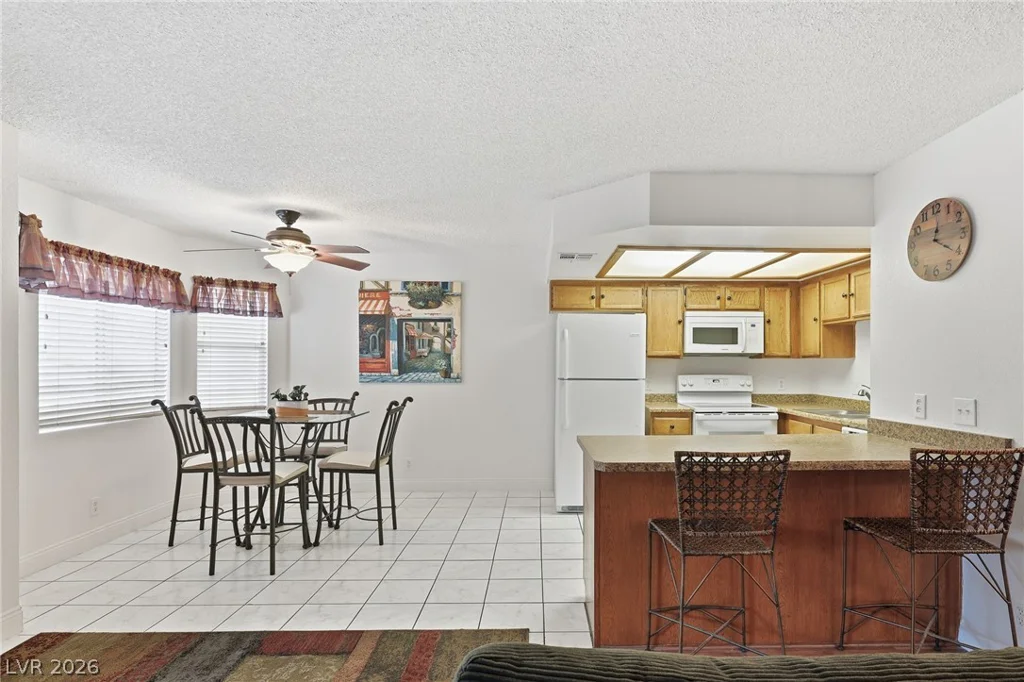 7940 Decker Canyon, Las Vegas, NV 89128