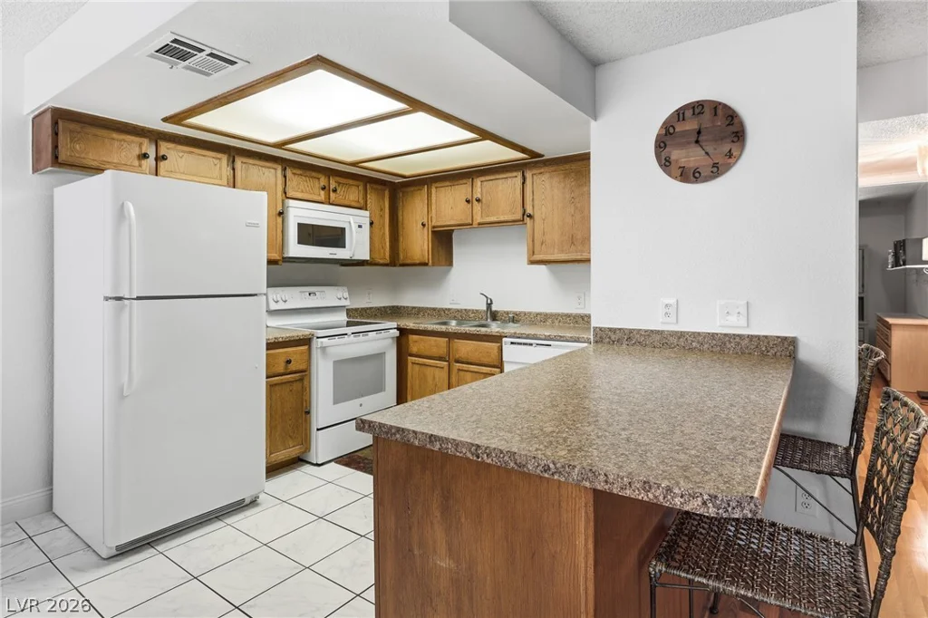 7940 Decker Canyon, Las Vegas, NV 89128