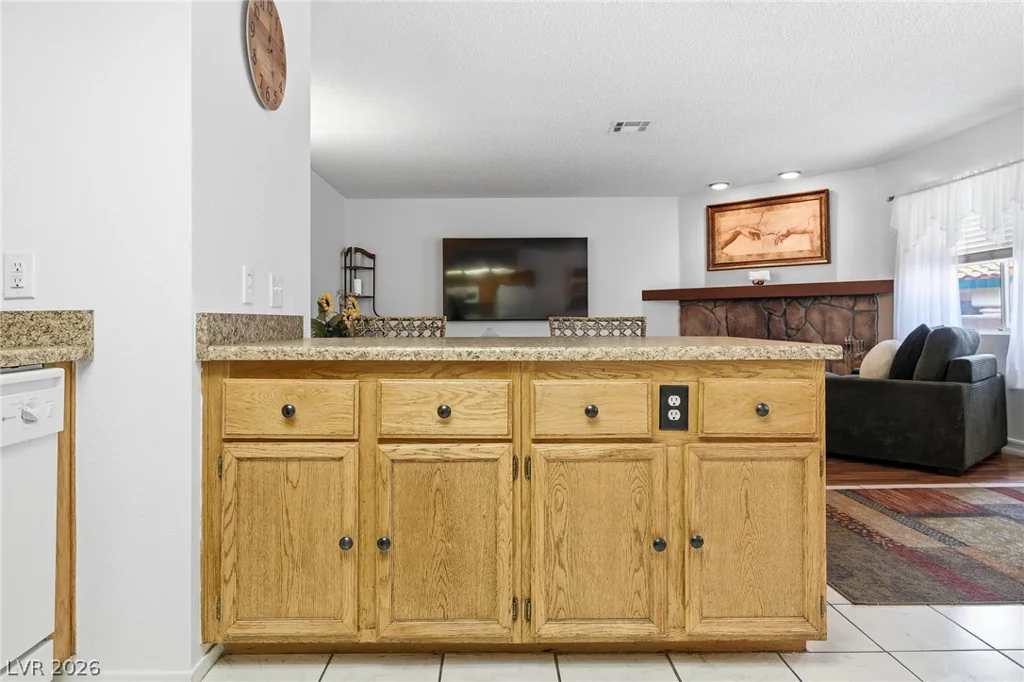 7940 Decker Canyon, Las Vegas, NV 89128