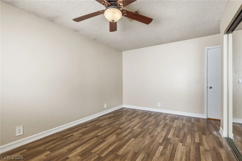 7940 Decker Canyon, Las Vegas, NV 89128