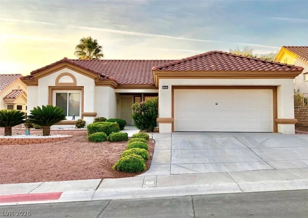 10009 Woodhouse, Las Vegas, NV 89134