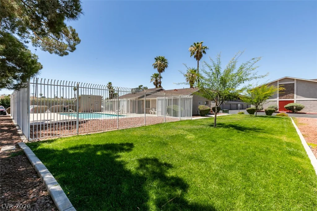 100 Crestline, Las Vegas, NV 89107