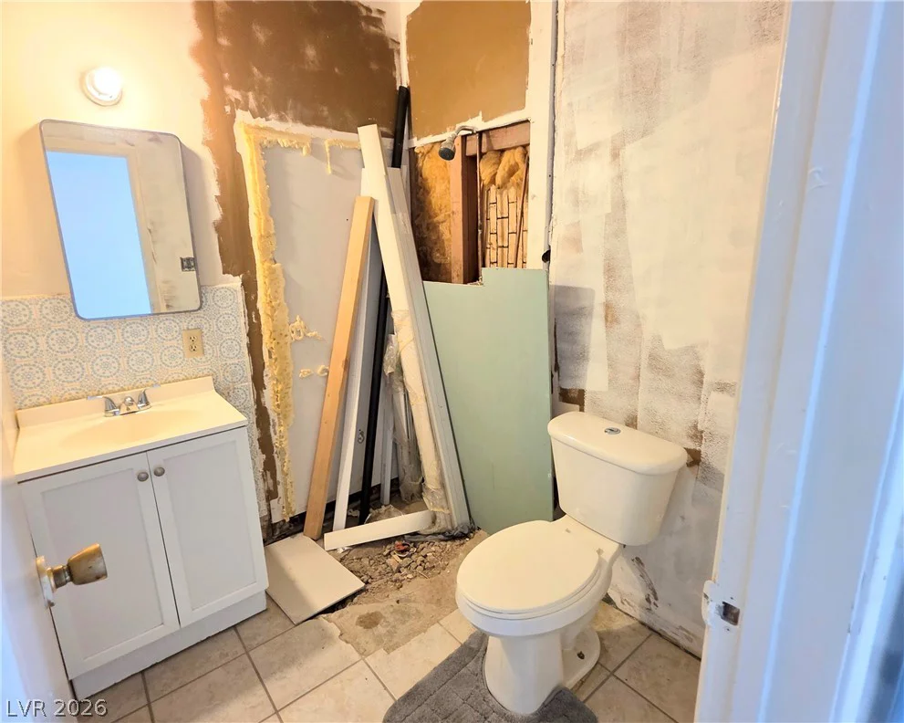 1674 D, Las Vegas, NV 89106