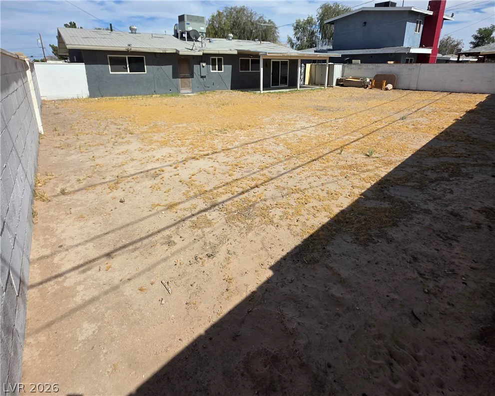 1674 D, Las Vegas, NV 89106