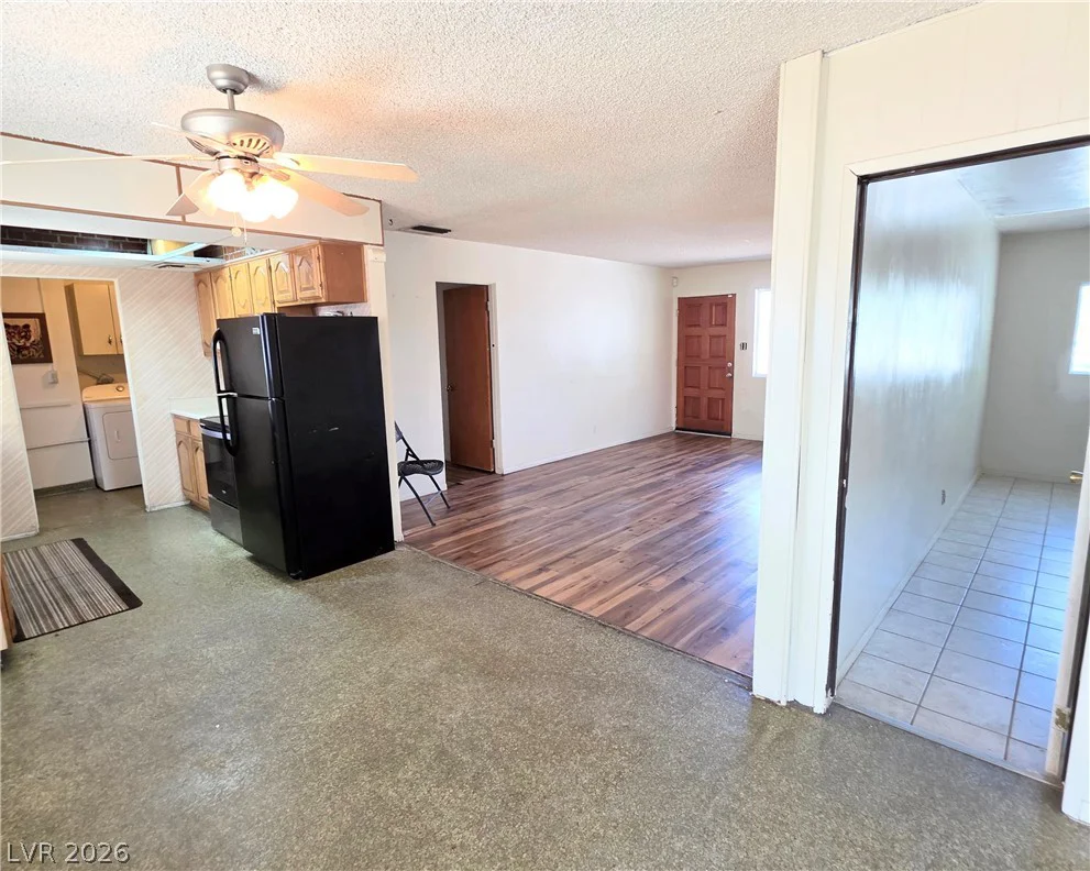 1674 D, Las Vegas, NV 89106