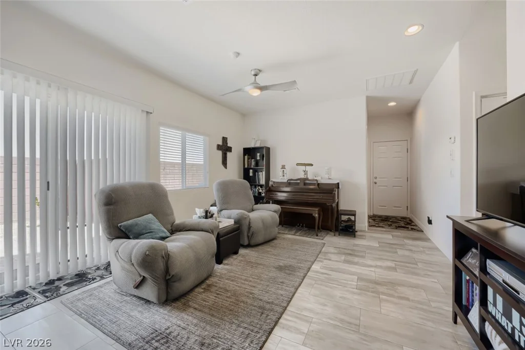 10070 Aspen Marshall, Las Vegas, NV 89178