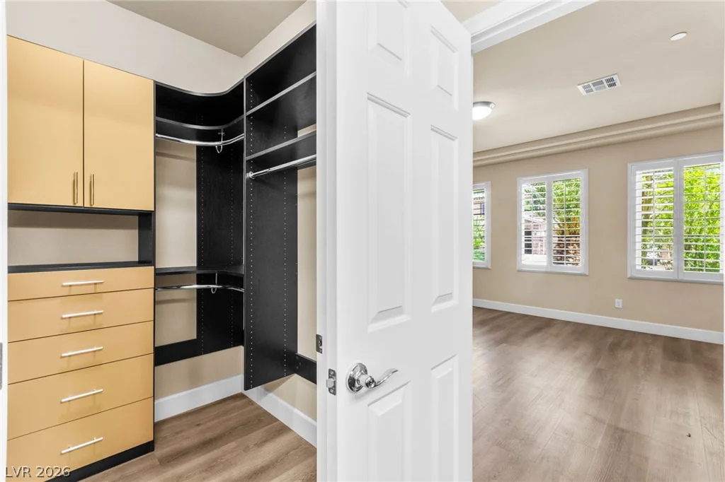 4211 Abernethy Forest, Las Vegas, NV 89141
