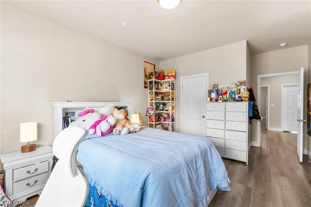 4211 Abernethy Forest, Las Vegas, NV 89141