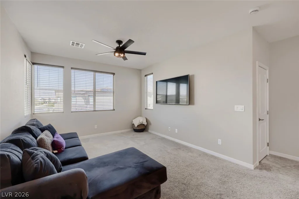 6840 Pacific Robin, North Las Vegas, NV 89084