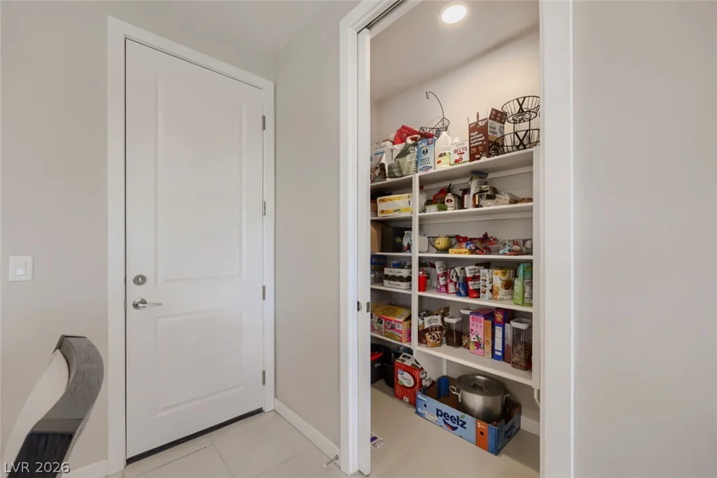 6840 Pacific Robin, North Las Vegas, NV 89084