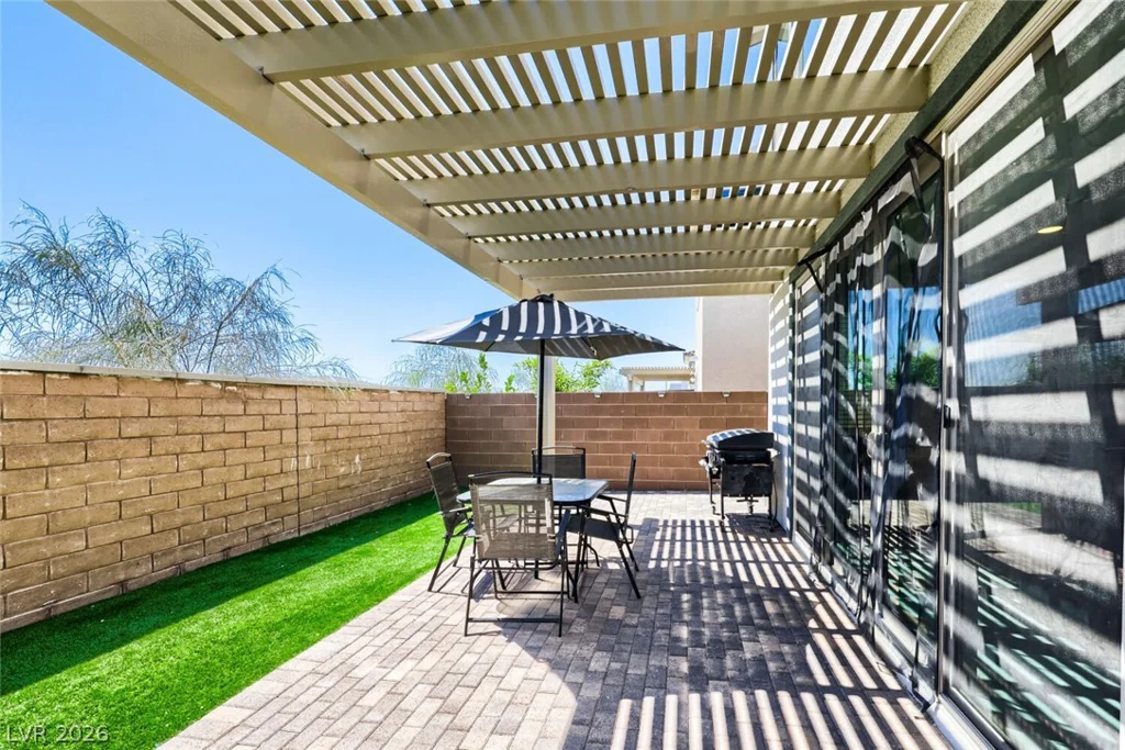 6840 Pacific Robin, North Las Vegas, NV 89084