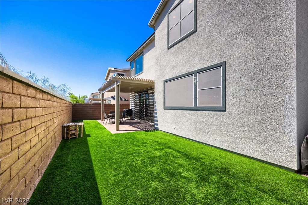 6840 Pacific Robin, North Las Vegas, NV 89084