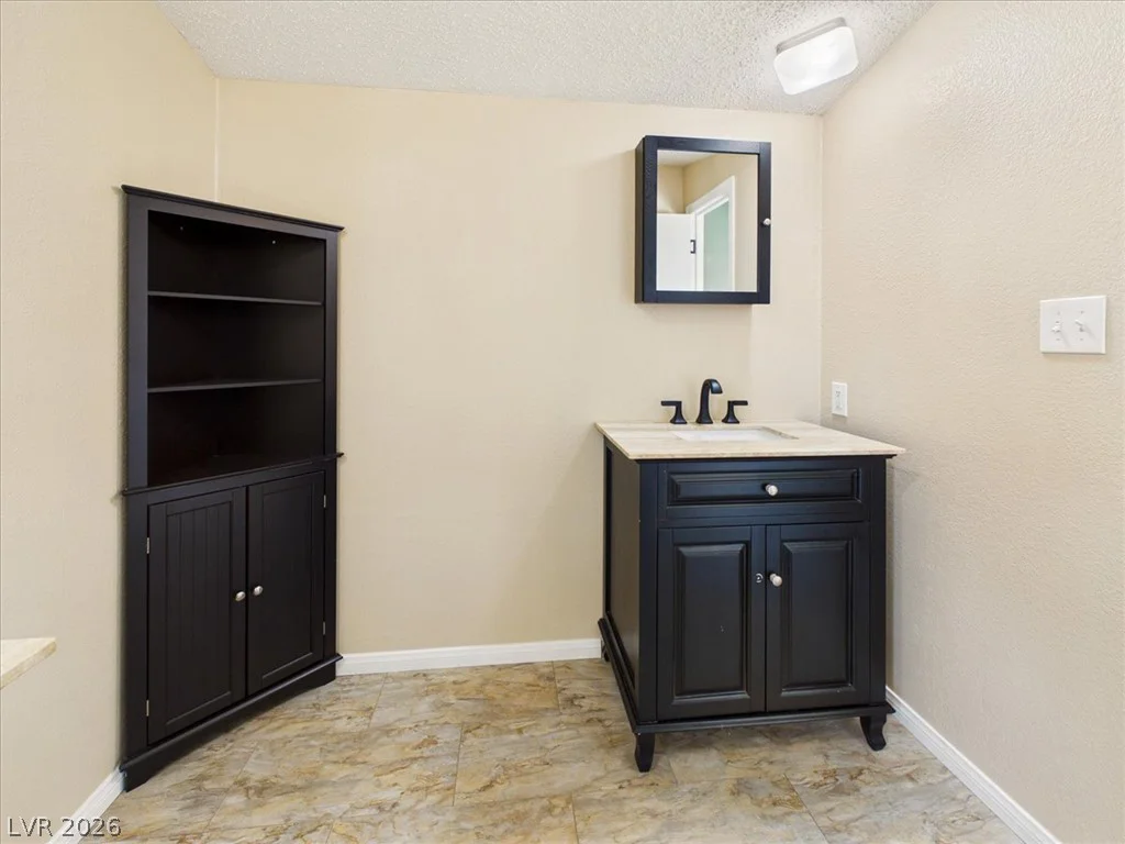 1670 Gee, Pahrump, NV 89060