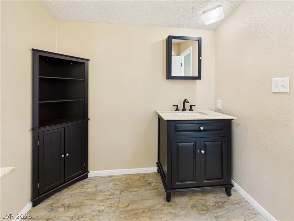 1670 Gee, Pahrump, NV 89060