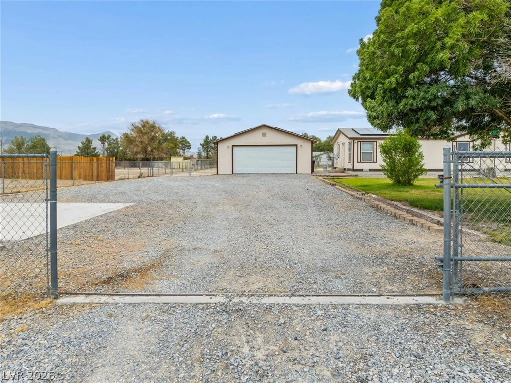 1670 Gee, Pahrump, NV 89060
