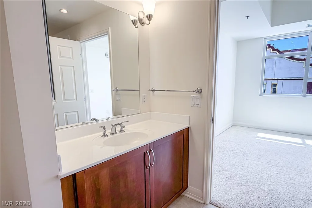 150 Las Vegas, Las Vegas, NV 89101