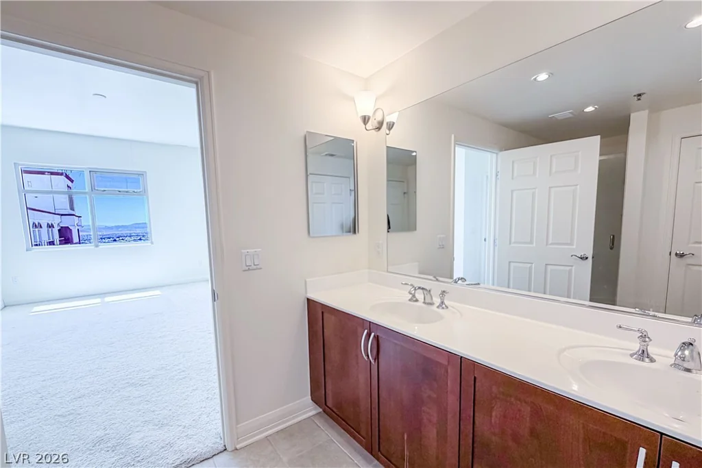 150 Las Vegas, Las Vegas, NV 89101